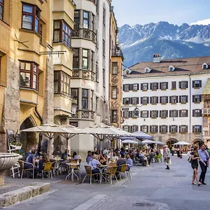 Altstadthotel Weißes Kreuz - In Der Fußgängerzone 4*, Innsbruck Österreich
