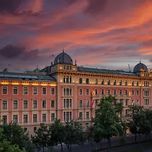 Anantara Palais Hansen - Newly Renovated Szálloda