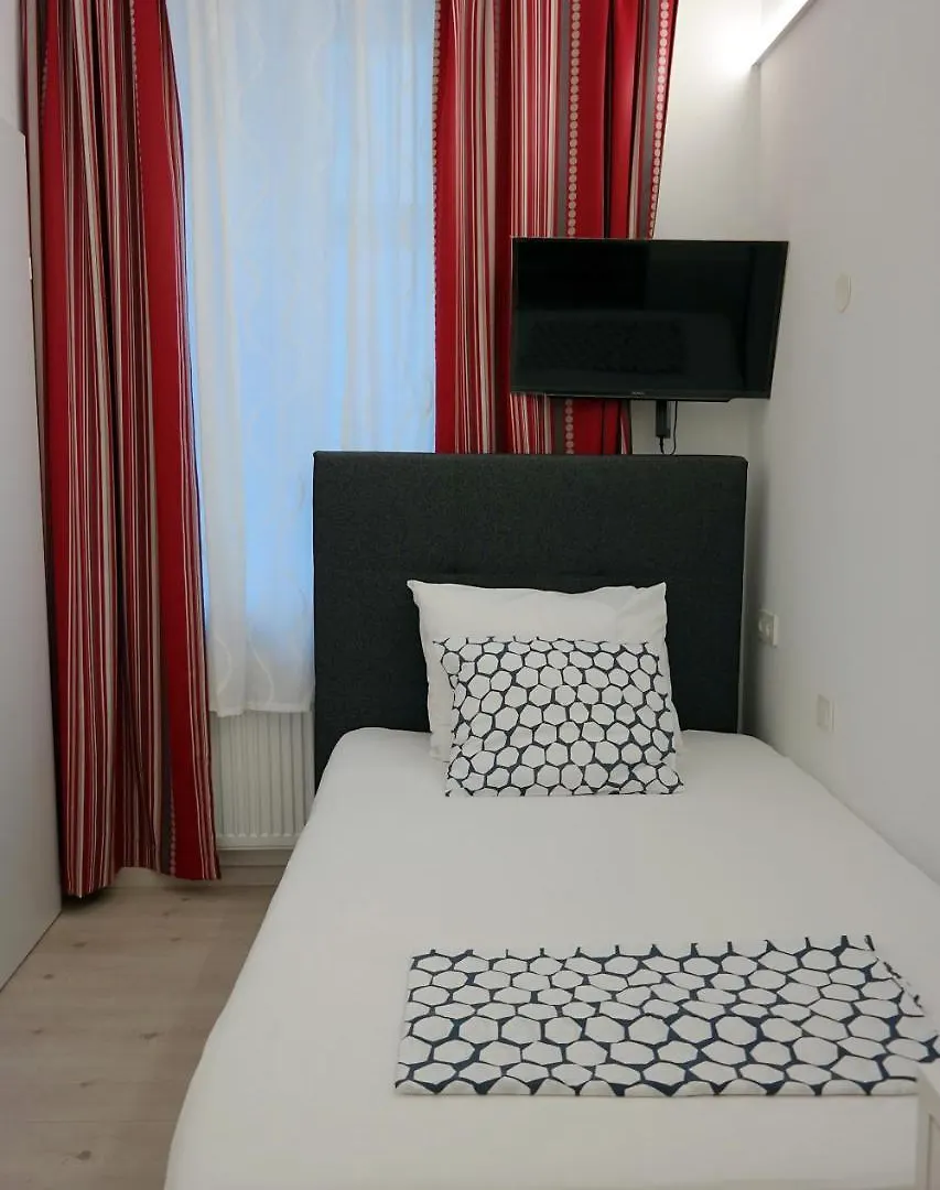 Pension Am Wienfluss 2*, Viena Austria